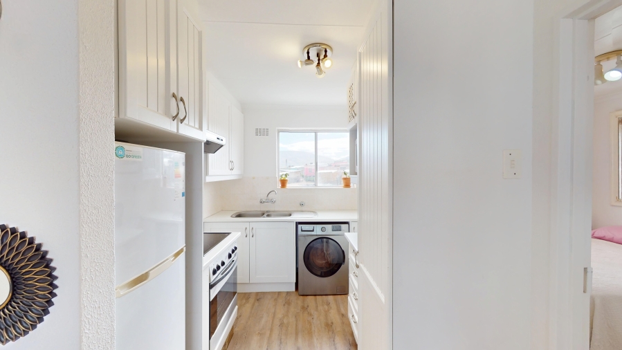 2 Bedroom Property for Sale in Westcliff Western Cape